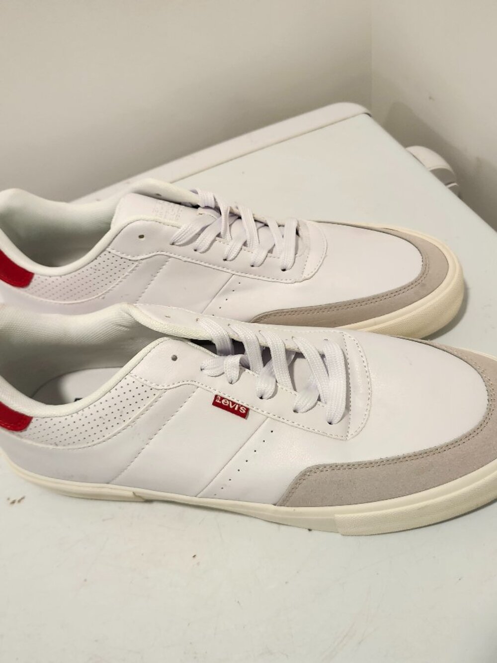 Levi's Men's Munro Faux-Leather Retro Low Top Sneakers
